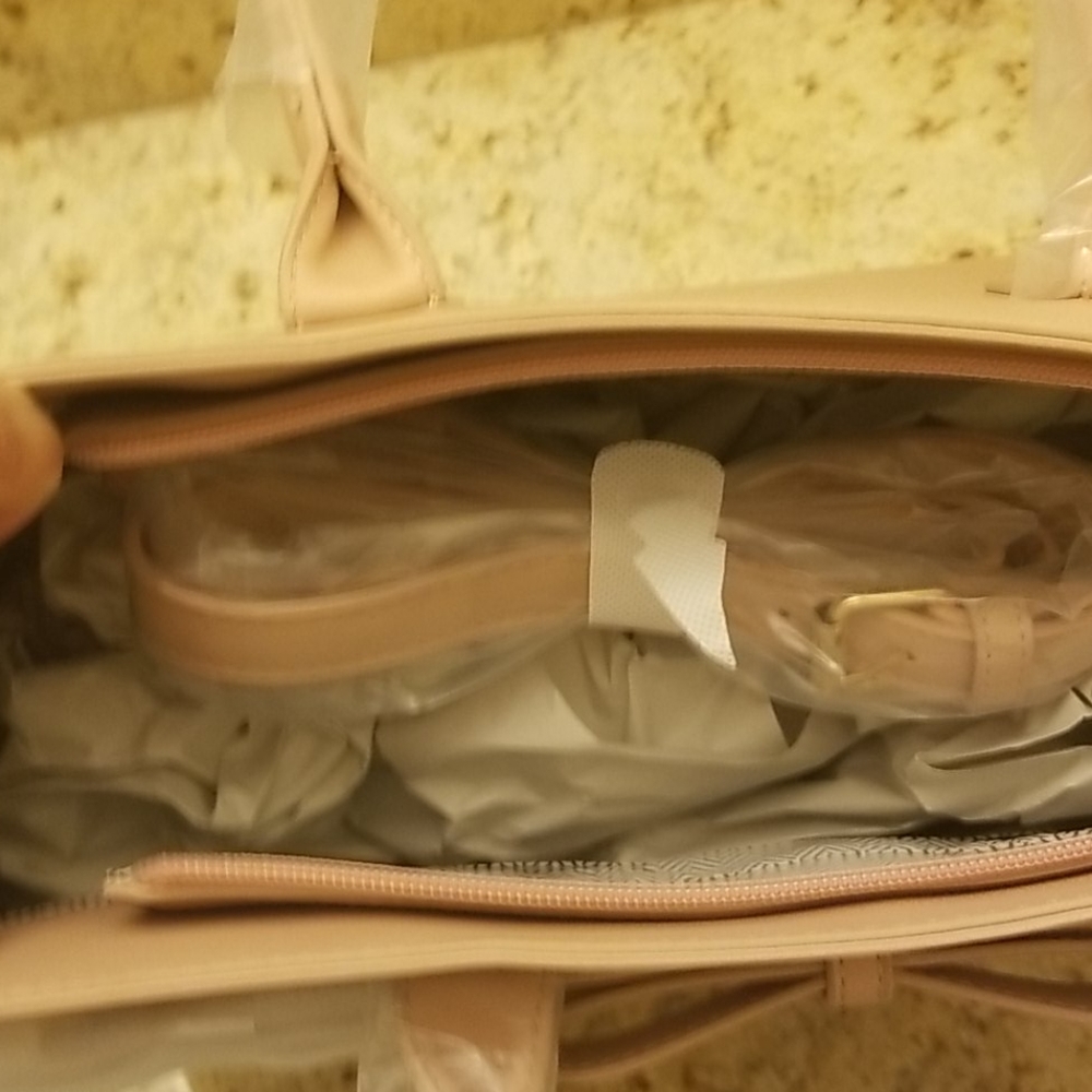 Purse - Picture 2 of 4